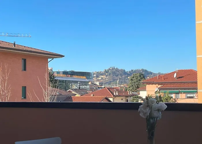 Panoramico Bilocale Con Tutti I Confort E Parcheggio Gratuito