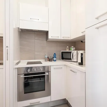 Lägenhet Panoramico Bilocale Con Tutti I Comfort E Parcheggio Gratuito