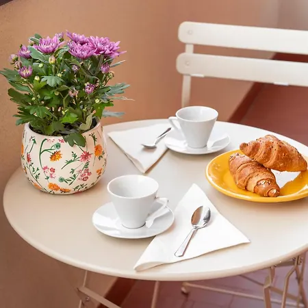 Lägenhet Panoramico Bilocale Con Tutti I Comfort E Parcheggio Gratuito *