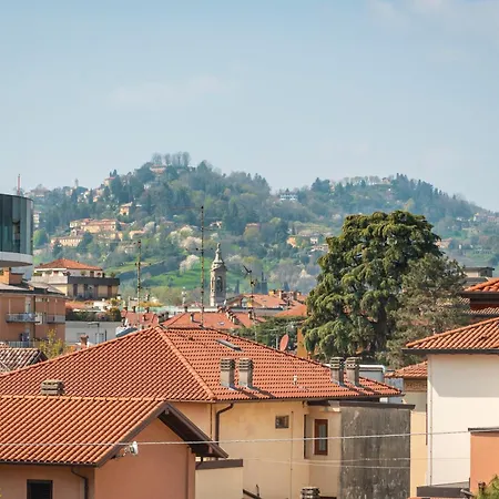 Panoramico Bilocale Con Tutti I Confort E Parcheggio Gratuito Apartmán *