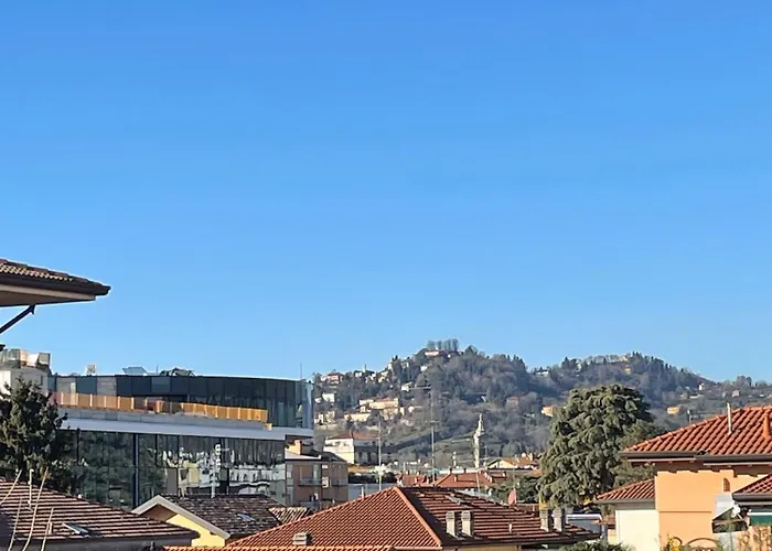 아파트 Panoramico Bilocale Con Tutti I Confort E Parcheggio Gratuito