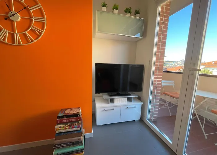 Panoramico Bilocale Con Tutti I Confort E Parcheggio Gratuito 베르가모