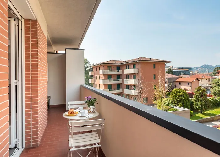 Panoramico Bilocale Con Tutti I Confort E Parcheggio Gratuito