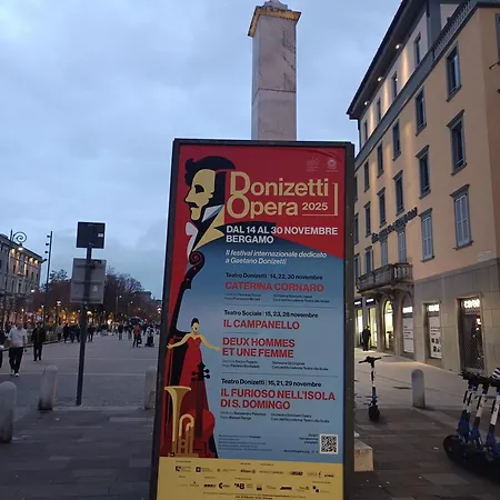 Skyline Bergamo Alta Choruslife Free Parking *